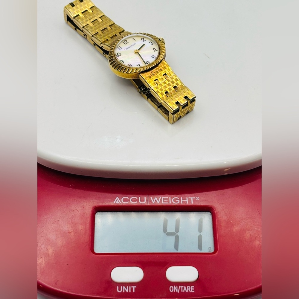 Vintage Caravelle Watch – Classic Gold-tone with Mother of Pearl Dial - Picture 11 of 16